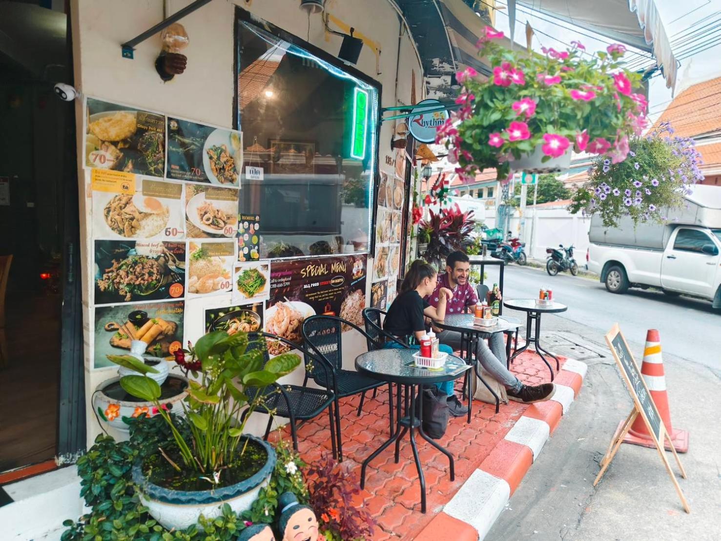 Rhythm Of Life Guesthouse 56 Bangkok Exterior photo